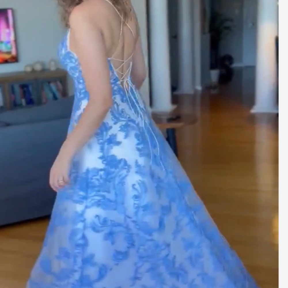 Meet your Posher, Meriem